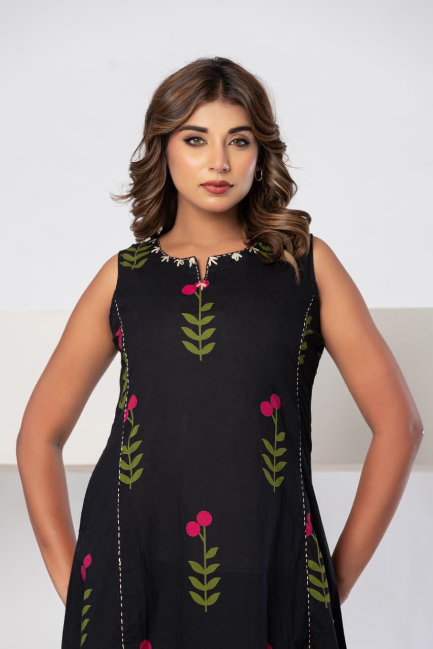 Classic Black Sleeveless Midi Dress