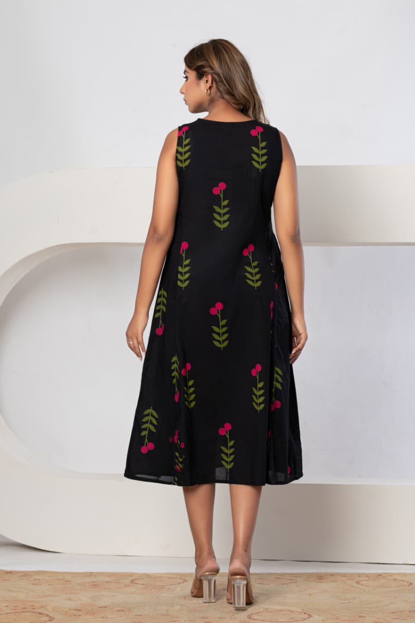 Classic Black Sleeveless Midi Dress