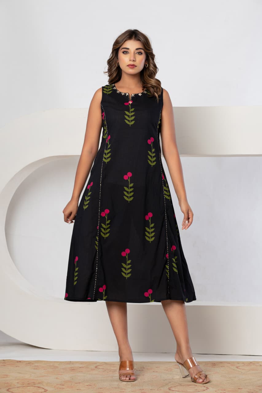 Classic Black Sleeveless Midi Dress