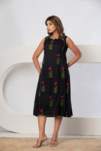 Classic Black Sleeveless Midi Dress